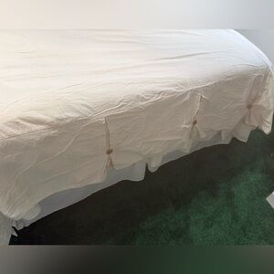 Vintage Hawthorne Hill Queen Dust Ruffle